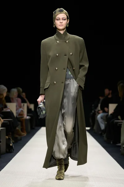 Look 33